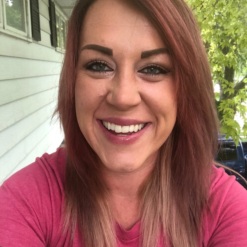 Meet your Posher, Kayla